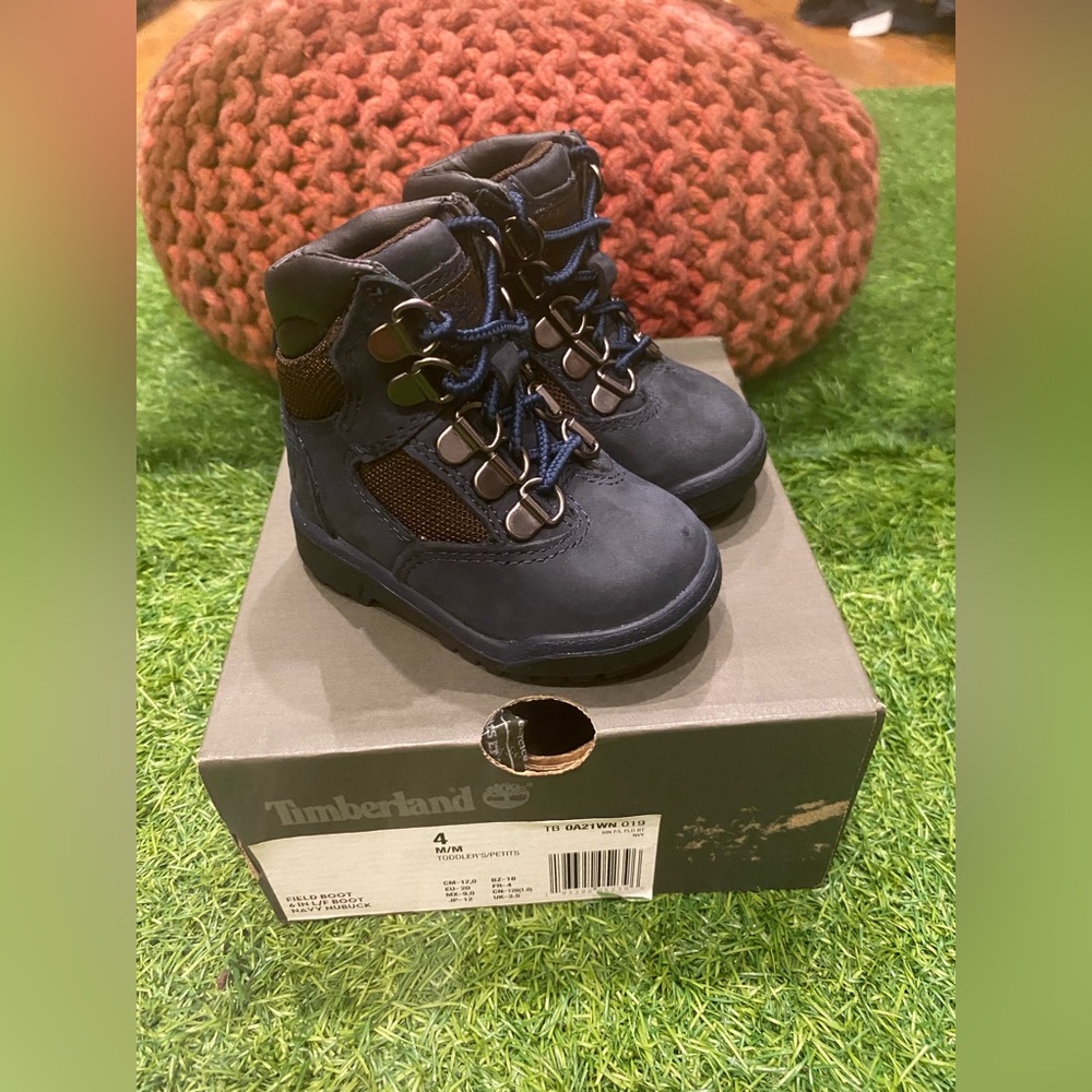 Timberland Navy Nubuck 6' Field Boot TB0A21WN 019 Toddler Size 4 US NIB